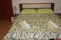 Posteľ alebo postele v izbe v ubytovaní Holiday house in Preko with sea view, terrace, air conditioning, WiFi (4571-1)
