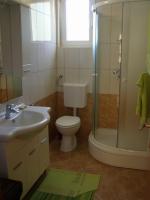 Kúpeľňa v ubytovaní Holiday house in Preko with sea view, terrace, air conditioning, WiFi (4571-1)