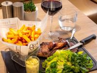 Comida en el hotel o alrededores