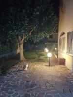 Vonkajšia záhrada v ubytovaní Villa Cavalluccio Marino con piscina idromassaggio