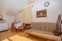 Część wypoczynkowa w obiekcie Apartments Punta & Vista in Krk