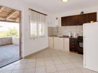 Kuchyň nebo kuchyňský kout v ubytování Holiday Home in Jasenice Rovanjska