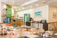 Kuchnia lub aneks kuchenny w obiekcie Hotel Airone