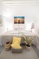 Postel nebo postele na pokoji v ubytování Sole Blu Mykonos Town Apartment One