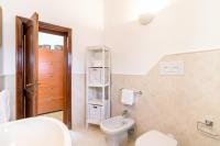 A bathroom at Villa vista Mare Santa Teresa