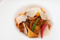 Jídlo v hotelu nebo okolí