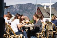 Nespecifikovaný výhled na hory nebo výhled na hory při pohledu z hotelu