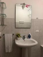 Kúpeľňa v ubytovaní Villa Cavalluccio Marino con piscina idromassaggio