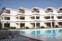 The swimming pool at or close to Apartamento Privado en Complejo Aida
