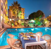 Bazén v ubytování Temple Miletos Spa Hotel nebo v jeho okolí