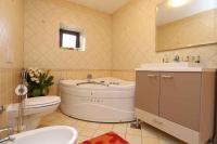 Kúpeľňa v ubytovaní Apartment in Silo/Insel Krk 13419