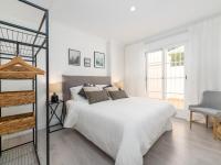 Posteľ alebo postele v izbe v ubytovaní Señorío de aloha 2 bedroom within walking distance to Puerto Banus