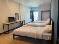 Postel nebo postele na pokoji v ubytování Sinai Hotel