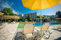 Bazén v ubytování Margarita Aparthotel nebo v jeho okolí