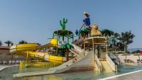 Der Swimmingpool an oder in der Nähe von U Splash Resort Eilat