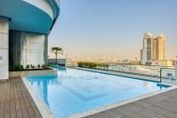 Bazén v ubytování RH- Downtown Delight, spacious 01BR near Dubai Mall & Burj Khalifa, RP Heights nebo v jeho okolí