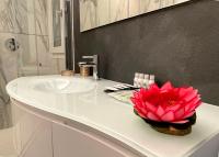 A bathroom at Blue House Varenna