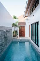 Poonsiri Varich Pool Villa Aonangの敷地内または近くにあるプール