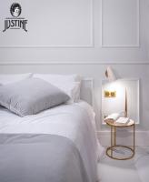 Postel nebo postele na pokoji v ubytování Suite Kintsugi by Justine Apartments Apartamento turístico en Madrid Río