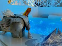 The swimming pool at or close to Blue House Varenna