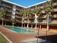 Bazén v ubytování Apartamento Playa Esquirol nebo v jeho okolí