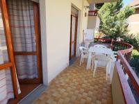 A balcony or terrace at Apartment Magnolia by Interhome