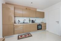 Kuchnia lub aneks kuchenny w obiekcie Apartment LAGANINI III