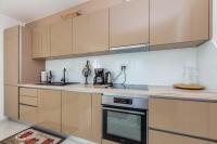 Kuchnia lub aneks kuchenny w obiekcie Apartment LAGANINI III