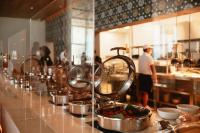 Mâncare la sau în apropiere de acest complex