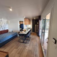 Posteľ alebo postele v izbe v ubytovaní BIOGRAD MOBILE HOME OASIS