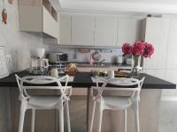 A kitchen or kitchenette at Blue House Varenna
