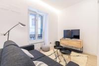 TV a/nebo společenská místnost v ubytování Paris La Concha - IB Apartments