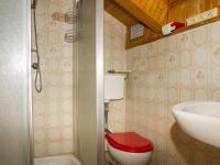 A bathroom at Holiday Home Pino by Interhome