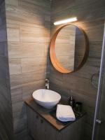 Kúpeľňa v ubytovaní Lux Sea Apartment - Porto Rafti