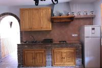 Kuchyň nebo kuchyňský kout v ubytování Casa rural Cristina- Piscina climatizada