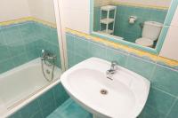 Un baño de Apartamentos Cudillero
