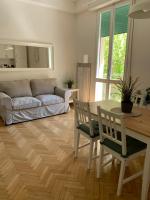 A seating area at Verdi appartment
