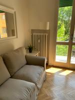 A seating area at Verdi appartment