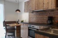 Kuchyňa alebo kuchynka v ubytovaní Apartments Rainer