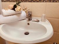 A bathroom at HOTEL LABRADOR