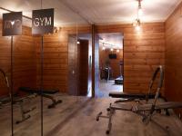 Posilňovňa alebo fitness centrum v ubytovaní Art Mainalon Hotel