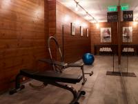 Posilňovňa alebo fitness centrum v ubytovaní Art Mainalon Hotel
