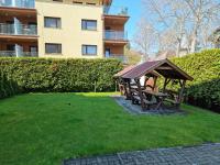 Vonkajšia záhrada v ubytovaní Betti Apartman