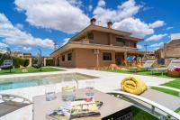 Bazén v ubytovaní La Cantera Rural Spa alebo v jeho blízkosti