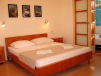 Posteľ alebo postele v izbe v ubytovaní Guesthouse Brela 3524-1