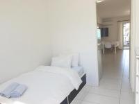 Posteľ alebo postele v izbe v ubytovaní KYMA Apartments - Athens Acropolis 13