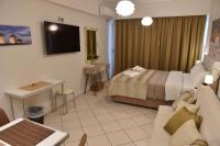 Posteľ alebo postele v izbe v ubytovaní Cozy Luxury Apartment in the Heart of Athens 8-2
