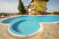 Bazén v ubytování Menada Green Hills Apartments nebo v jeho okolí