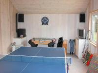 Stolní tenis v ubytování 8 person holiday home in Blåvand nebo okolí