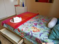 Postel nebo postele na pokoji v ubytování WELCOME TO DISCOVER THE MAGIC AMAZING TENERIFE !! PRIVATE BATH NICE BREAKAST WF :)